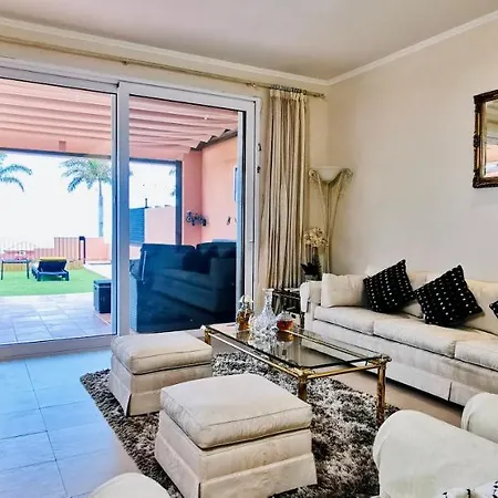 Mit Meerblick Und Pool Direkt Am Golfplatz Von Adeje بيت للعطل *